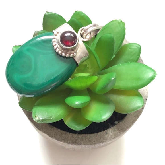 Bali Style Malachite Garnet Sterling Silver Pendant - Picture 4 of 8
